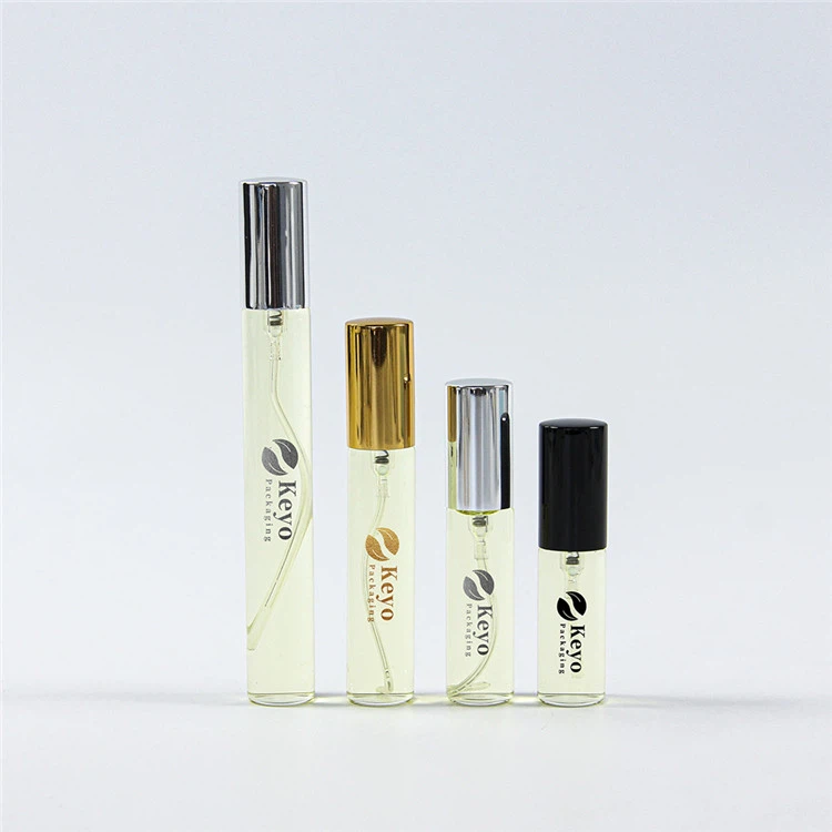 Lítil ilmvatnsflöskur